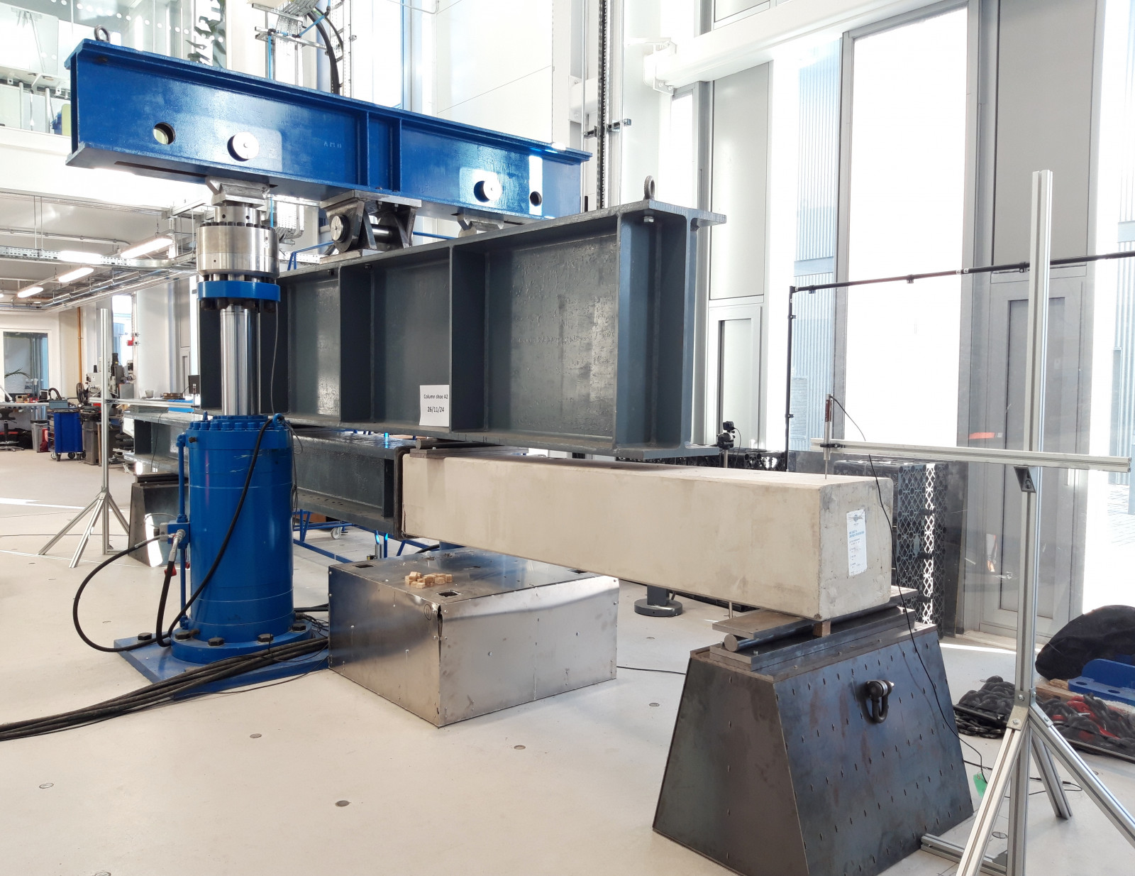 Testing of innovative precast concrete columns | ICAIR